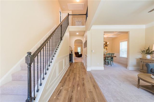 988 Spanish Moss Trail, Loganville, GA 30052