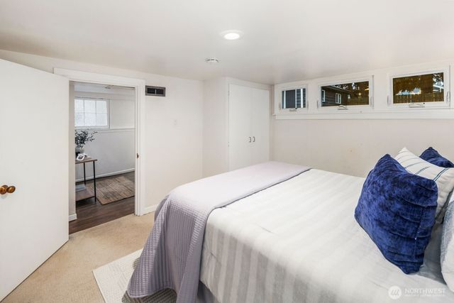 415 NE 60th Street, Seattle, WA 98115