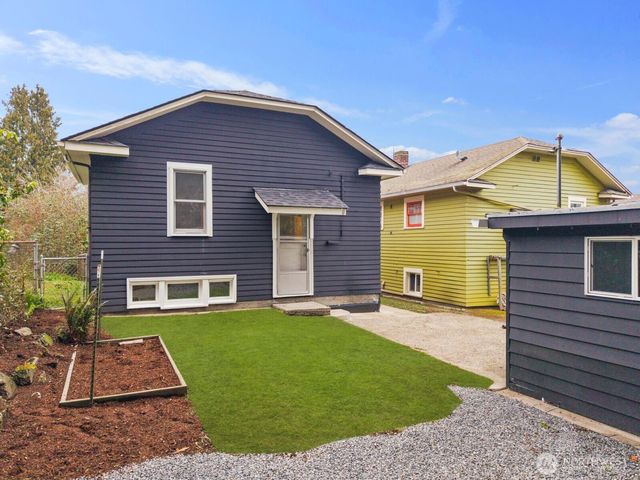 415 NE 60th Street, Seattle, WA 98115