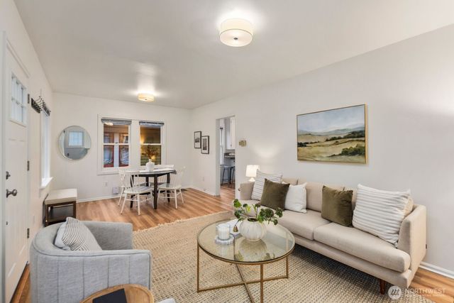 415 NE 60th Street, Seattle, WA 98115