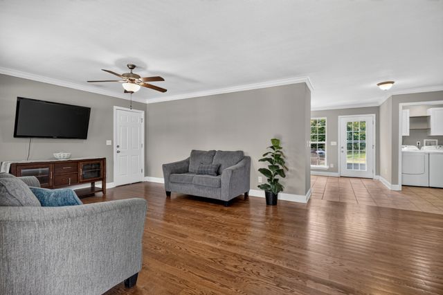 7232 Cane Hollow Rd, Hixson, TN 37343