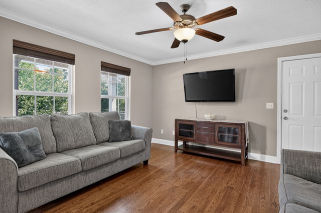 7232 Cane Hollow Rd, Hixson, TN 37343