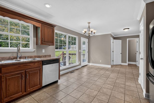 7232 Cane Hollow Rd, Hixson, TN 37343