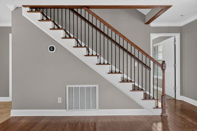 7232 Cane Hollow Rd, Hixson, TN 37343