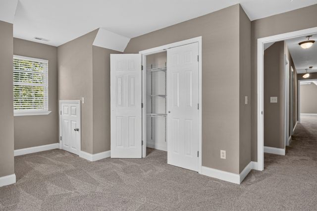 7232 Cane Hollow Rd, Hixson, TN 37343