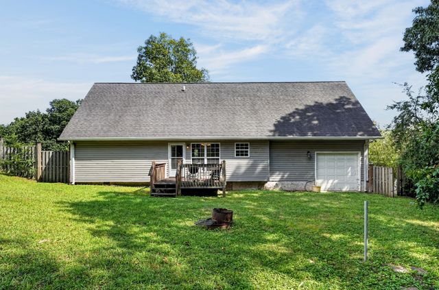 7232 Cane Hollow Rd, Hixson, TN 37343
