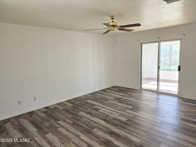 428 Via Encino, Rio Rico, AZ 85648