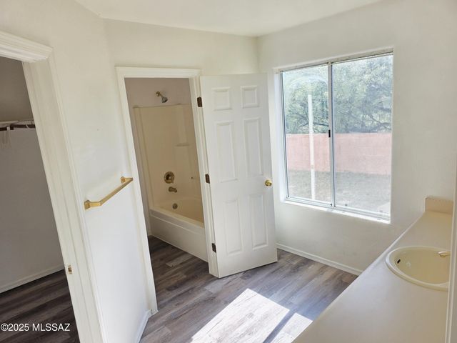 428 Via Encino, Rio Rico, AZ 85648