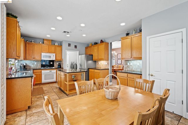 1060 Cambrian Pl, Brentwood, CA 94513