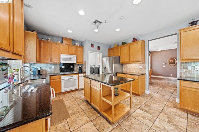 1060 Cambrian Pl, Brentwood, CA 94513