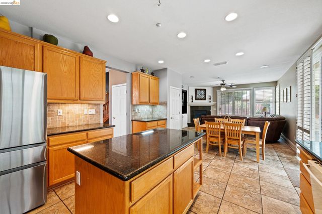 1060 Cambrian Pl, Brentwood, CA 94513