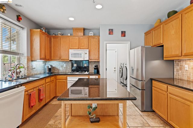 1060 Cambrian Pl, Brentwood, CA 94513
