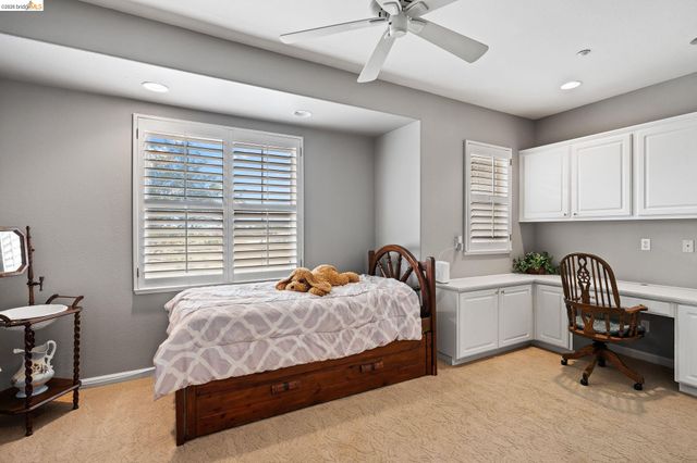 1060 Cambrian Pl, Brentwood, CA 94513