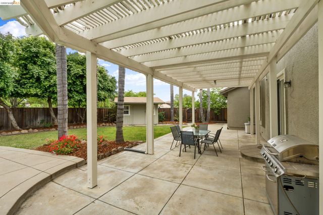 1060 Cambrian Pl, Brentwood, CA 94513