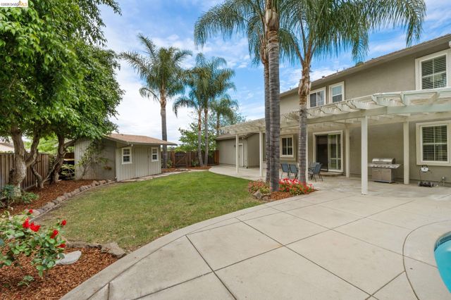 1060 Cambrian Pl, Brentwood, CA 94513