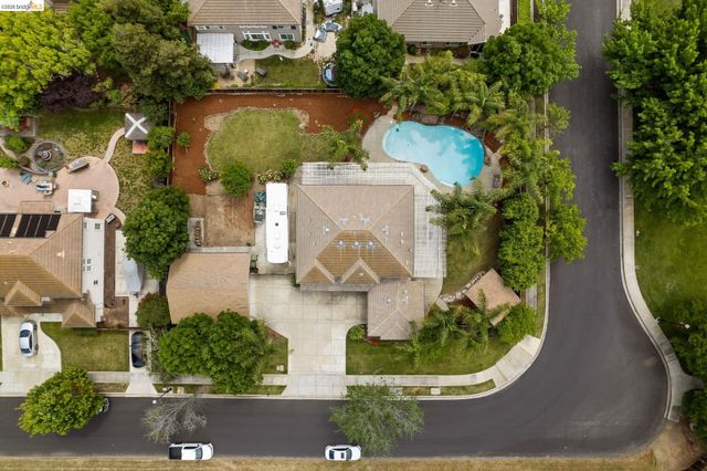 1060 Cambrian Pl, Brentwood, CA 94513