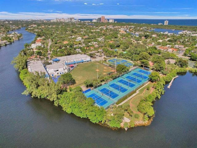 1160 N Federal Highway 1121, Fort Lauderdale, FL 33304