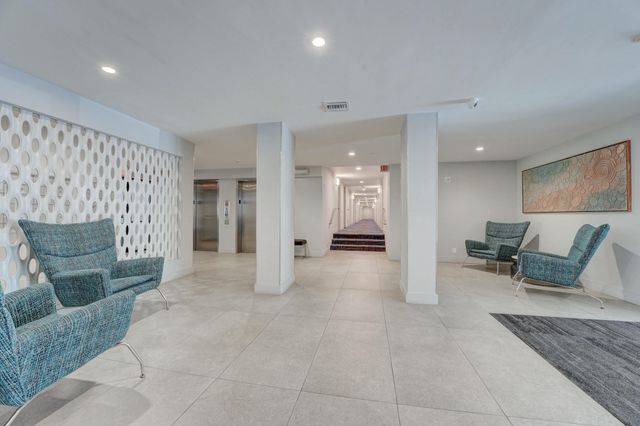 1160 N Federal Highway 1121, Fort Lauderdale, FL 33304