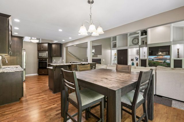 7442 Cahill Road, Edina, MN 55439