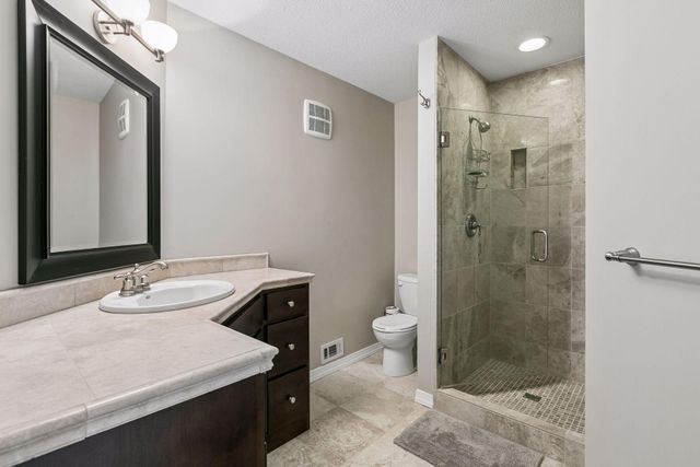 7442 Cahill Road, Edina, MN 55439