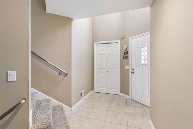 7442 Cahill Road, Edina, MN 55439