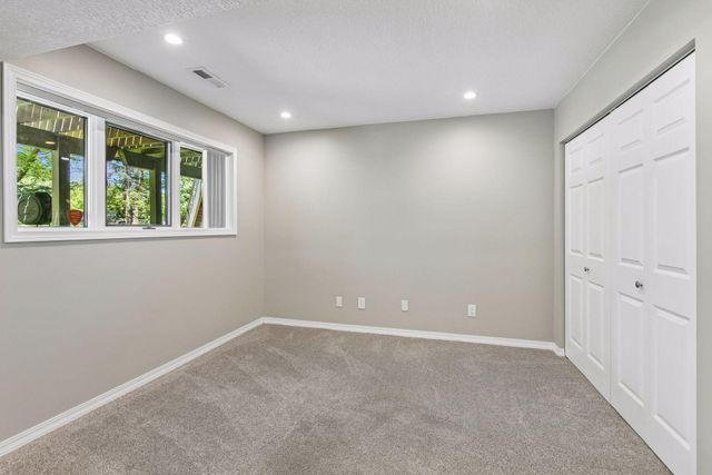 7442 Cahill Road, Edina, MN 55439