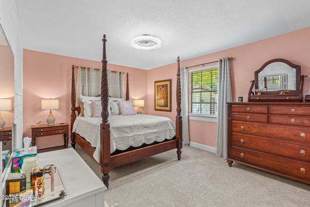 922 Mill Road Lane, Port Orange, FL 32127