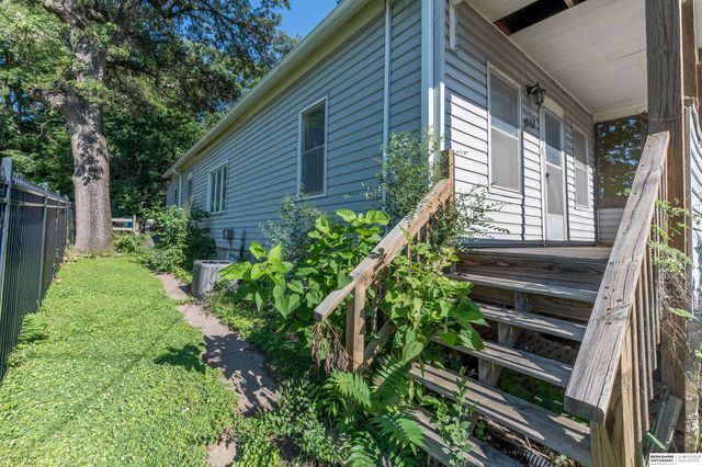 1940 S 13th Street, Omaha, NE 68108