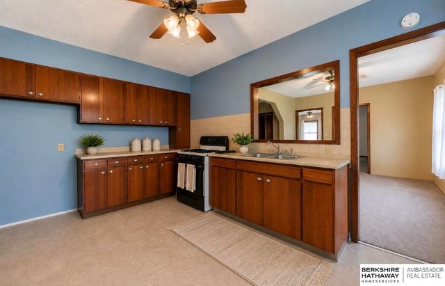 1940 S 13th Street, Omaha, NE 68108