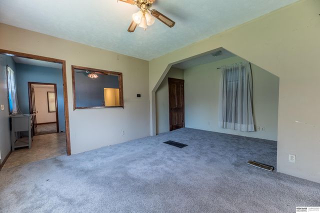 1940 S 13th Street, Omaha, NE 68108