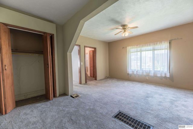 1940 S 13th Street, Omaha, NE 68108