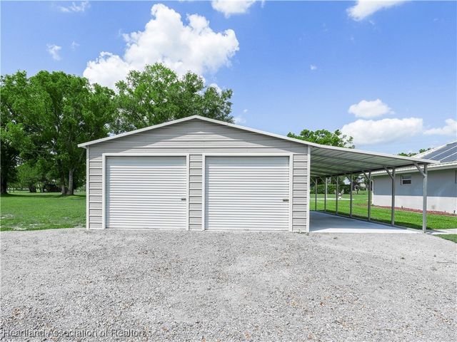 897 Entrance Road, Avon Park, FL 33825