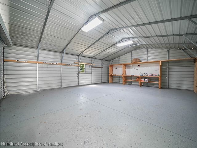 897 Entrance Road, Avon Park, FL 33825