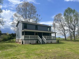 50 Kelton Rd, Leoma, TN 38468