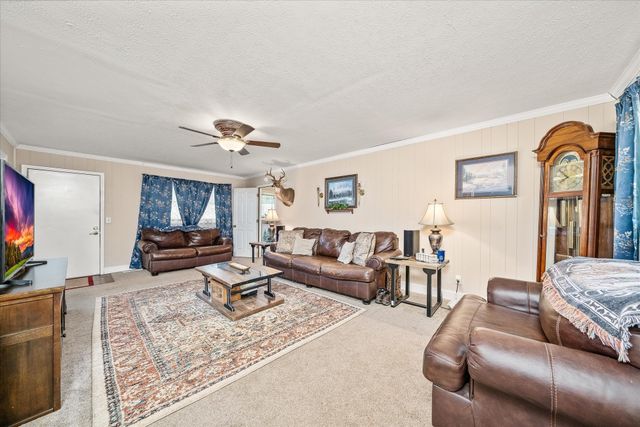 221 Magnolia Rd, Sparta, TN 38583