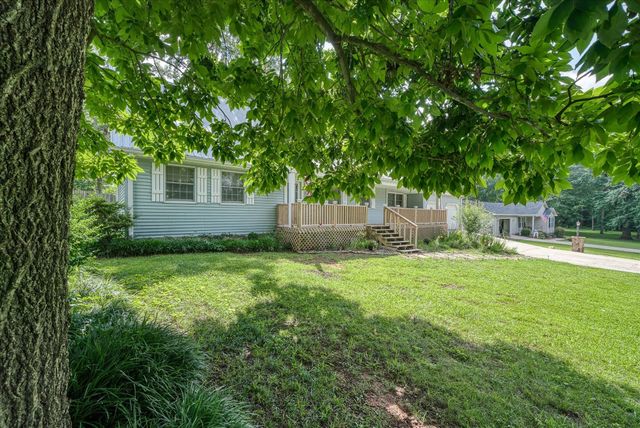 221 Magnolia Rd, Sparta, TN 38583