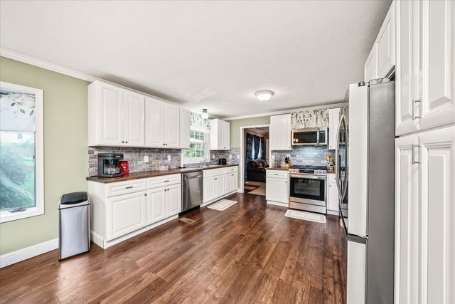 221 Magnolia Rd, Sparta, TN 38583