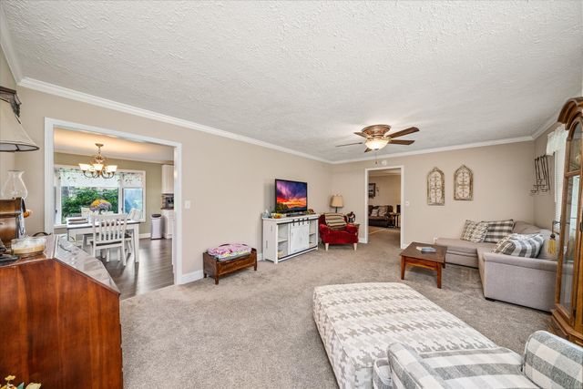 221 Magnolia Rd, Sparta, TN 38583