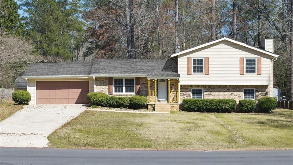 10 Buckthorne Drive, Newnan, GA 30265