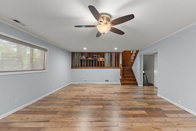 18039 Whitman Lane, Lansing, IL 60438