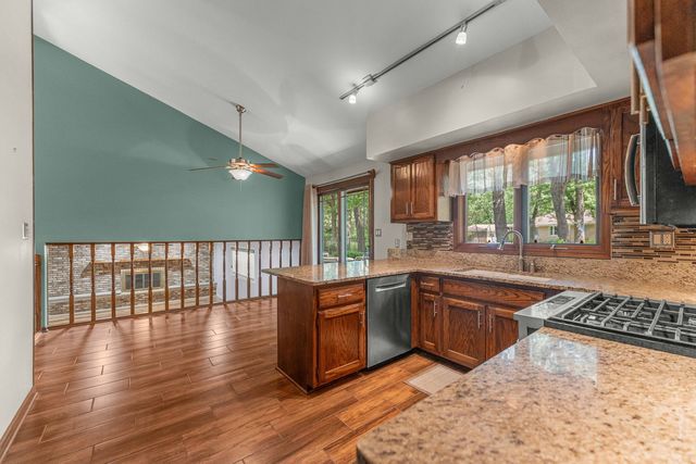 18039 Whitman Lane, Lansing, IL 60438