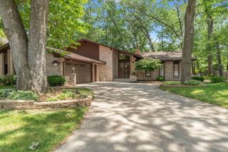 18039 Whitman Lane, Lansing, IL 60438