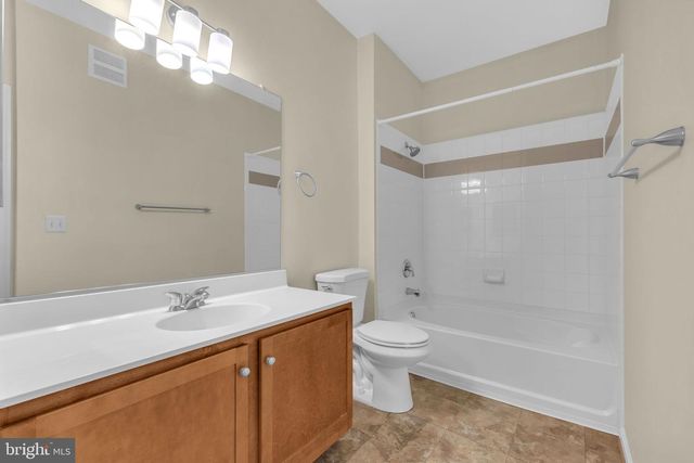 4850 EISENHOWER AVE #201, Alexandria, VA 22304
