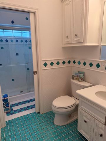 235 Tuna Run Road, Freeport, TX 77541