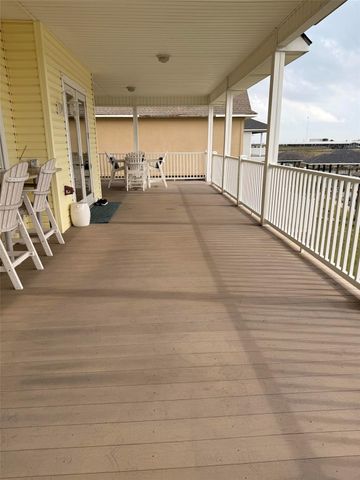 235 Tuna Run Road, Freeport, TX 77541