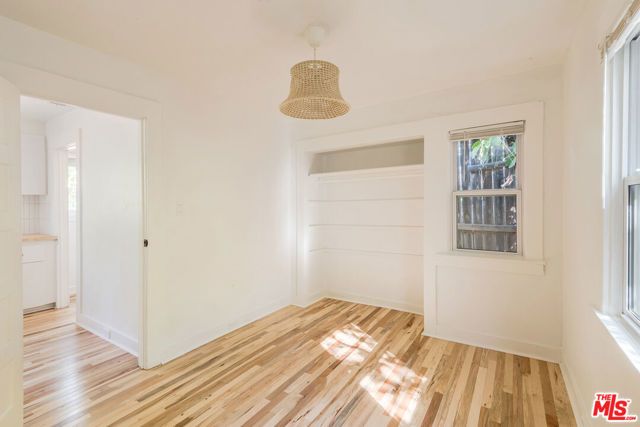 4013 SUNSET Drive, Los Angeles, CA 90027