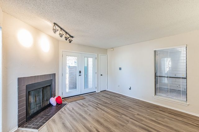 2312 Balsam Drive A103, Arlington, TX 76006