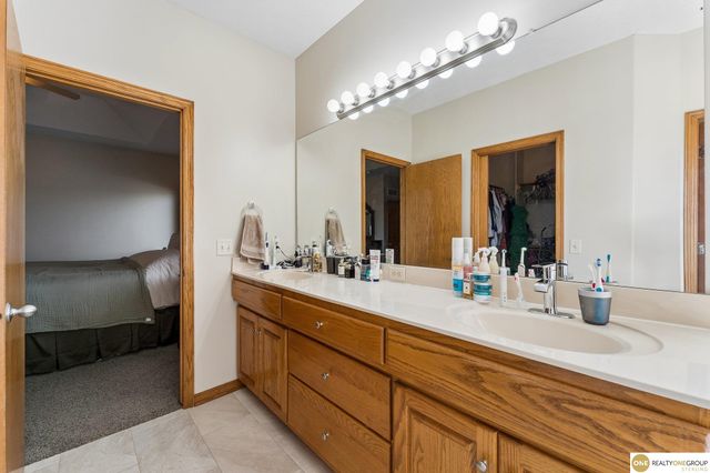 4004 N 154 Avenue, Omaha, NE 68116