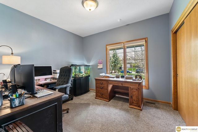 4004 N 154 Avenue, Omaha, NE 68116