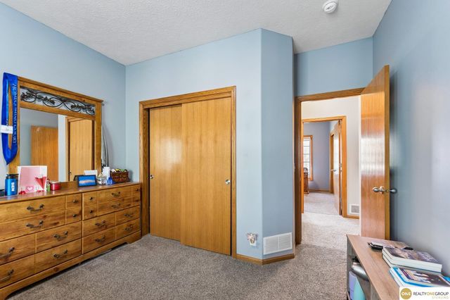 4004 N 154 Avenue, Omaha, NE 68116